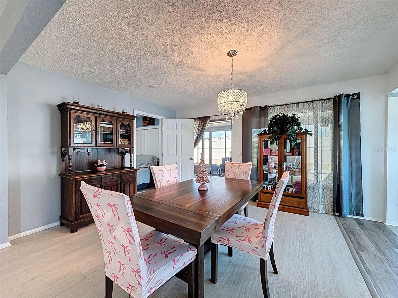 Image 10 of 41 For 10654 Fallen Leaf Lane