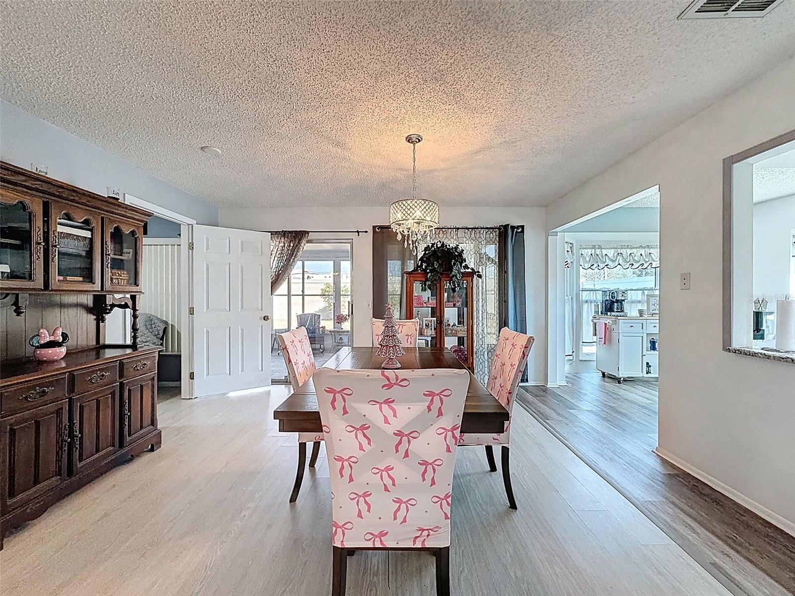 Image 11 of 41 For 10654 Fallen Leaf Lane