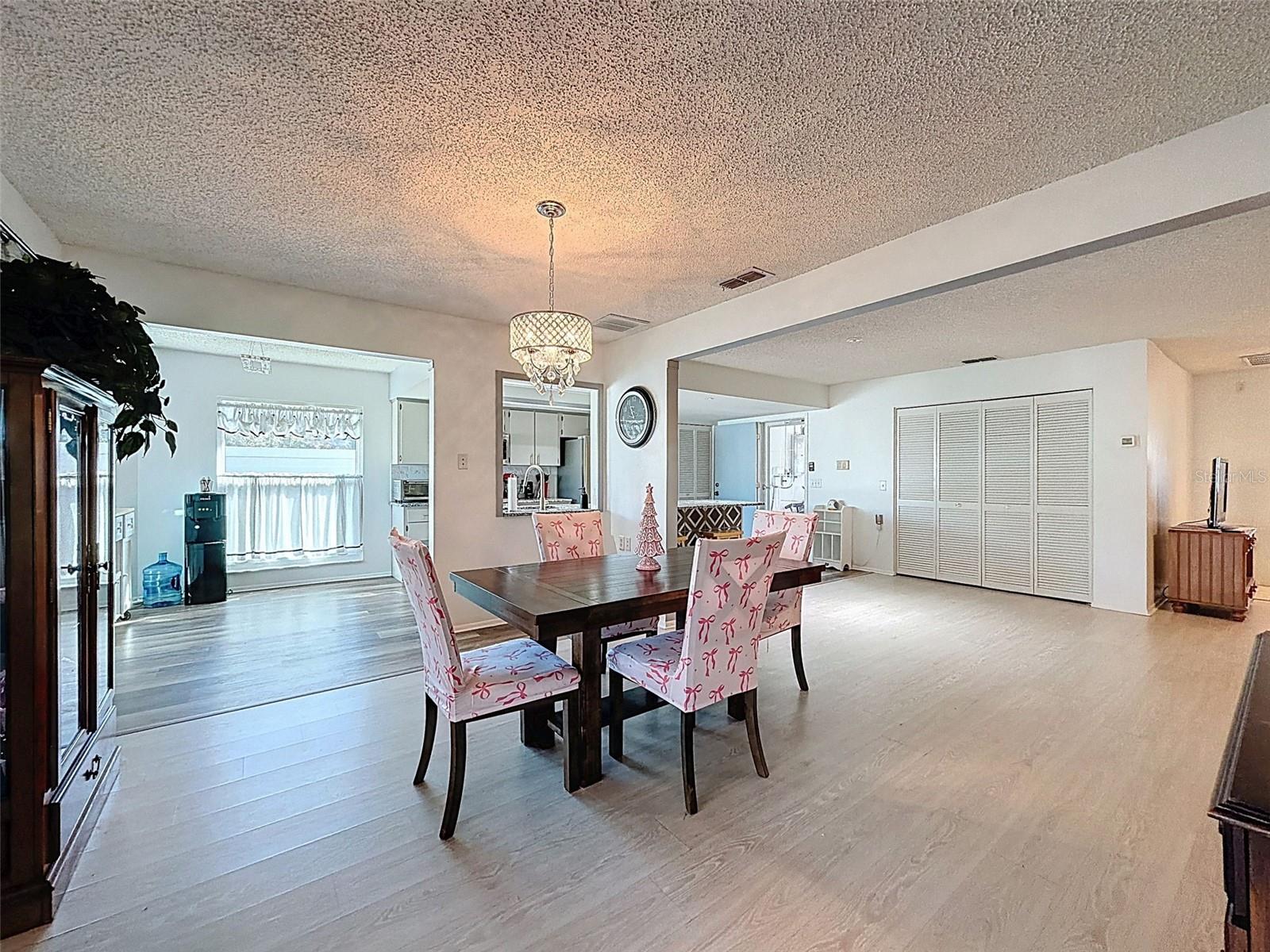 Image 12 of 41 For 10654 Fallen Leaf Lane