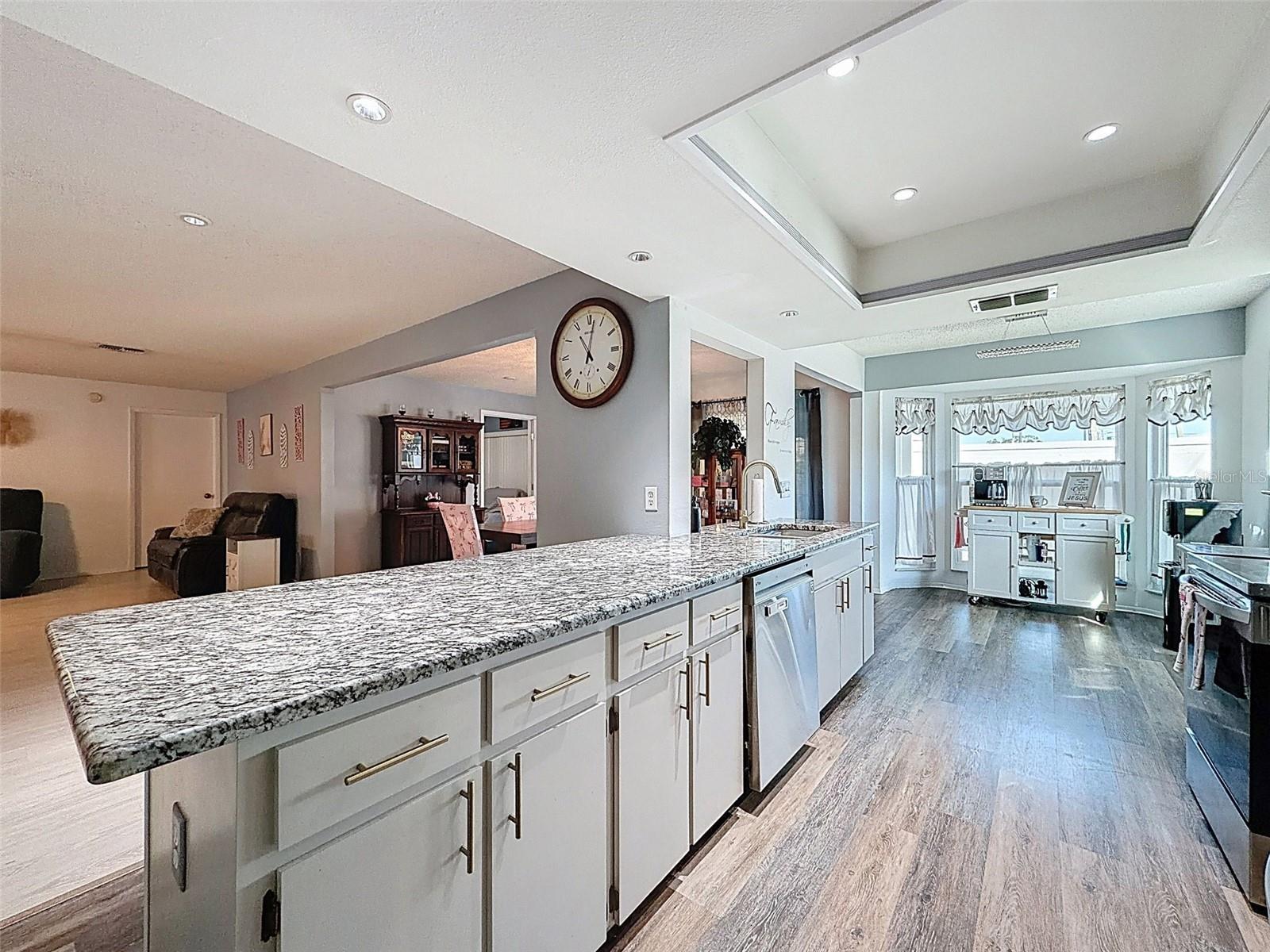 Image 16 of 41 For 10654 Fallen Leaf Lane