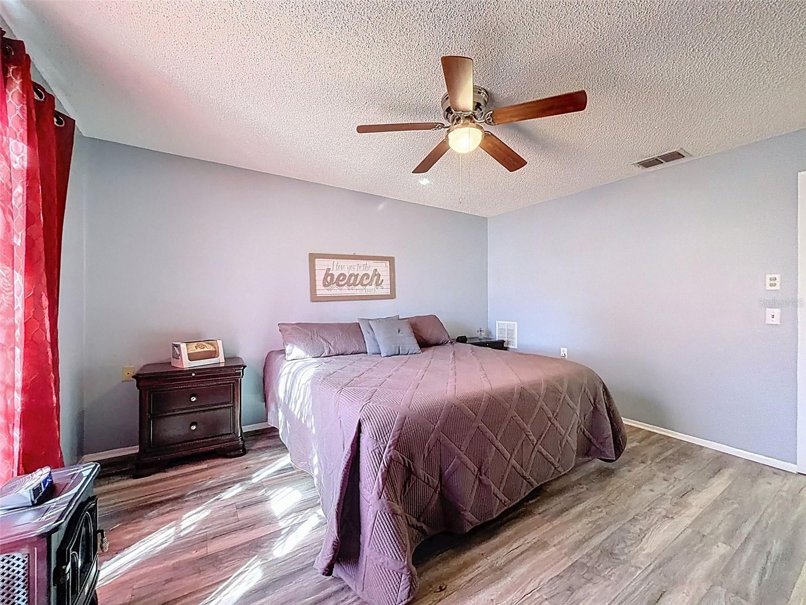 Image 28 of 41 For 10654 Fallen Leaf Lane