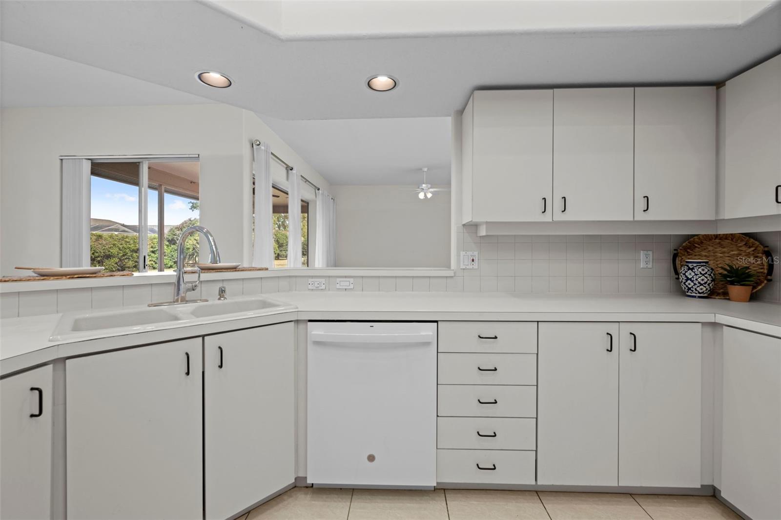 Image 17 of 80 For 9369 Ashley Drive