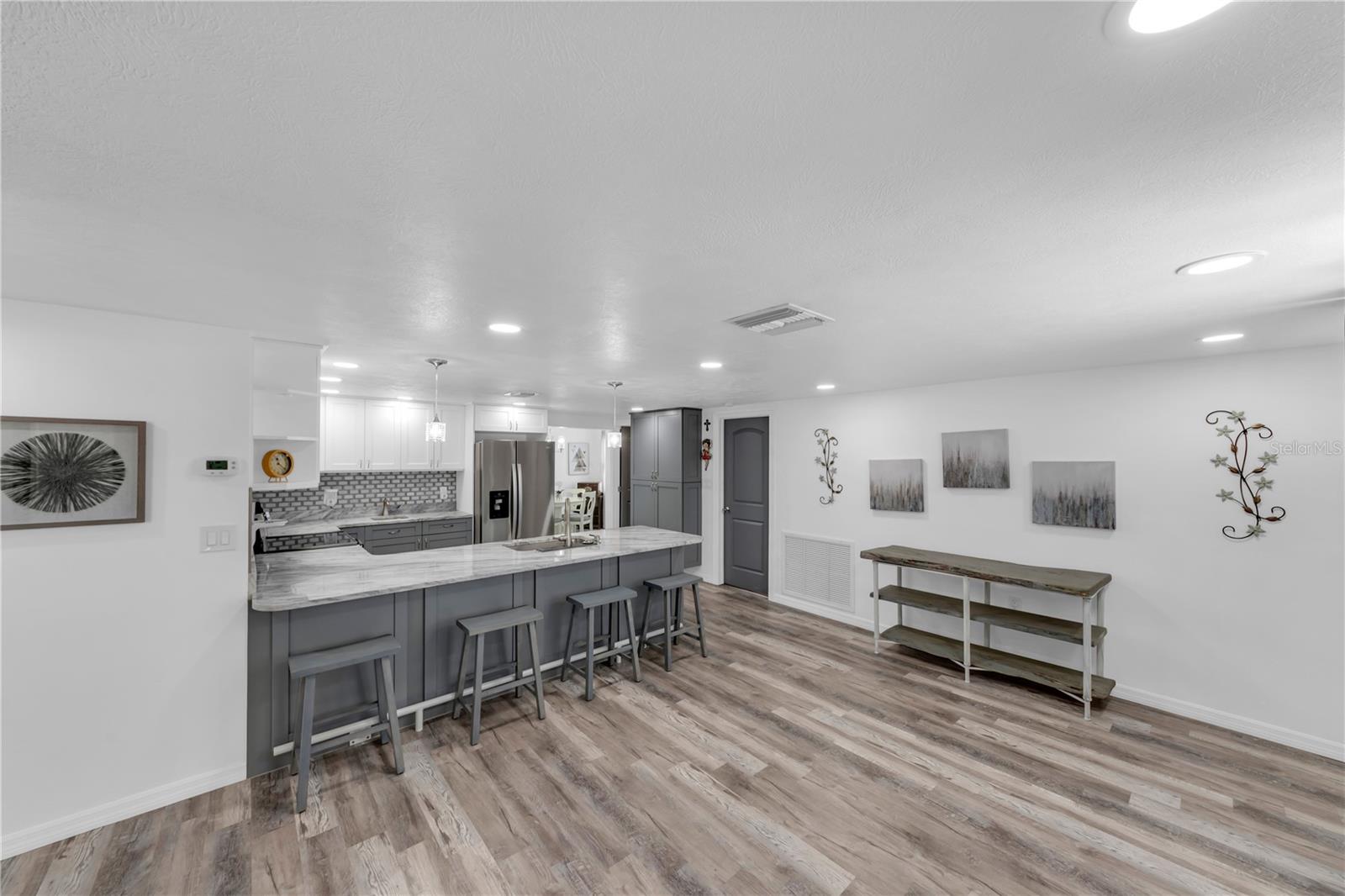 Image 13 of 51 For 3415 Salisbury Drive