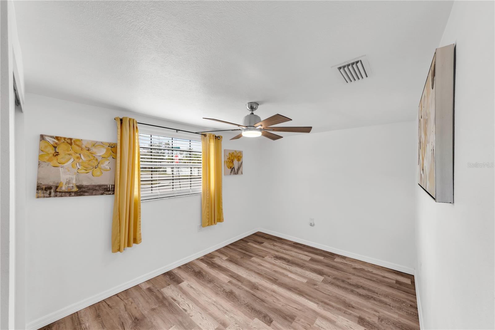 Image 19 of 51 For 3415 Salisbury Drive