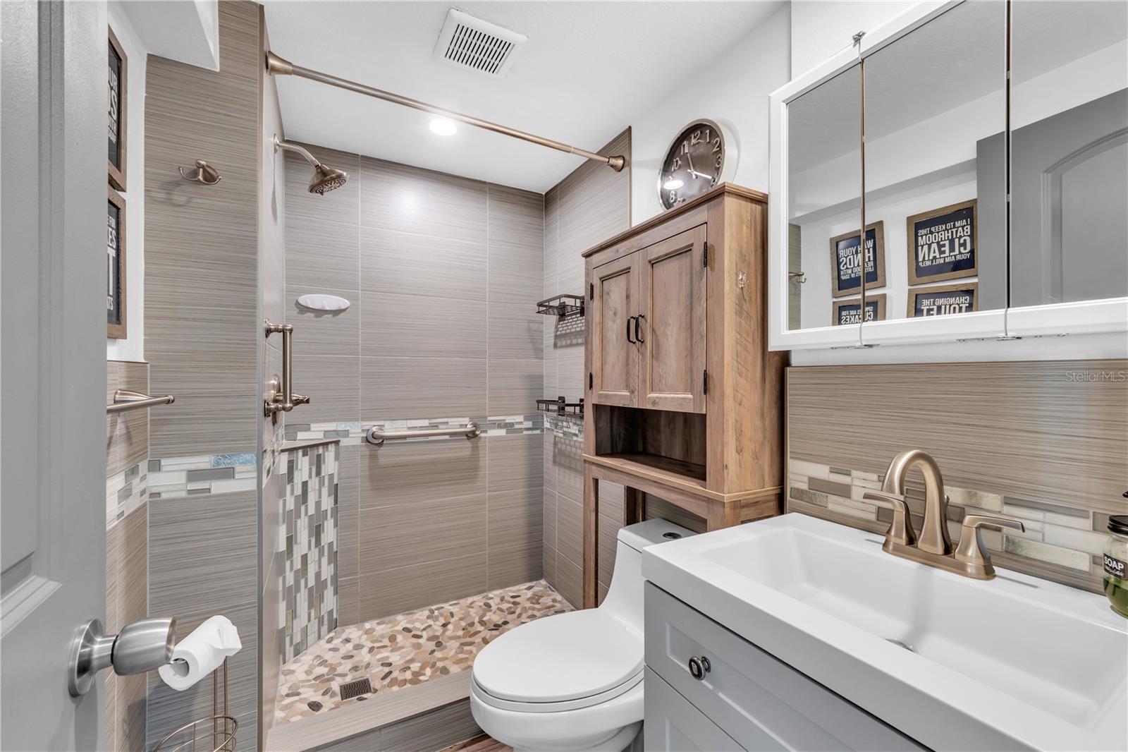 Image 21 of 51 For 3415 Salisbury Drive