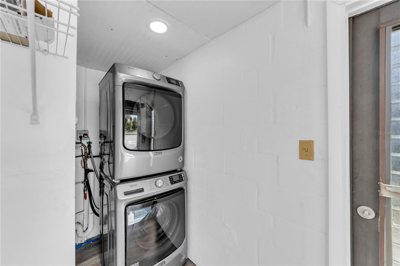 Image 25 of 51 For 3415 Salisbury Drive