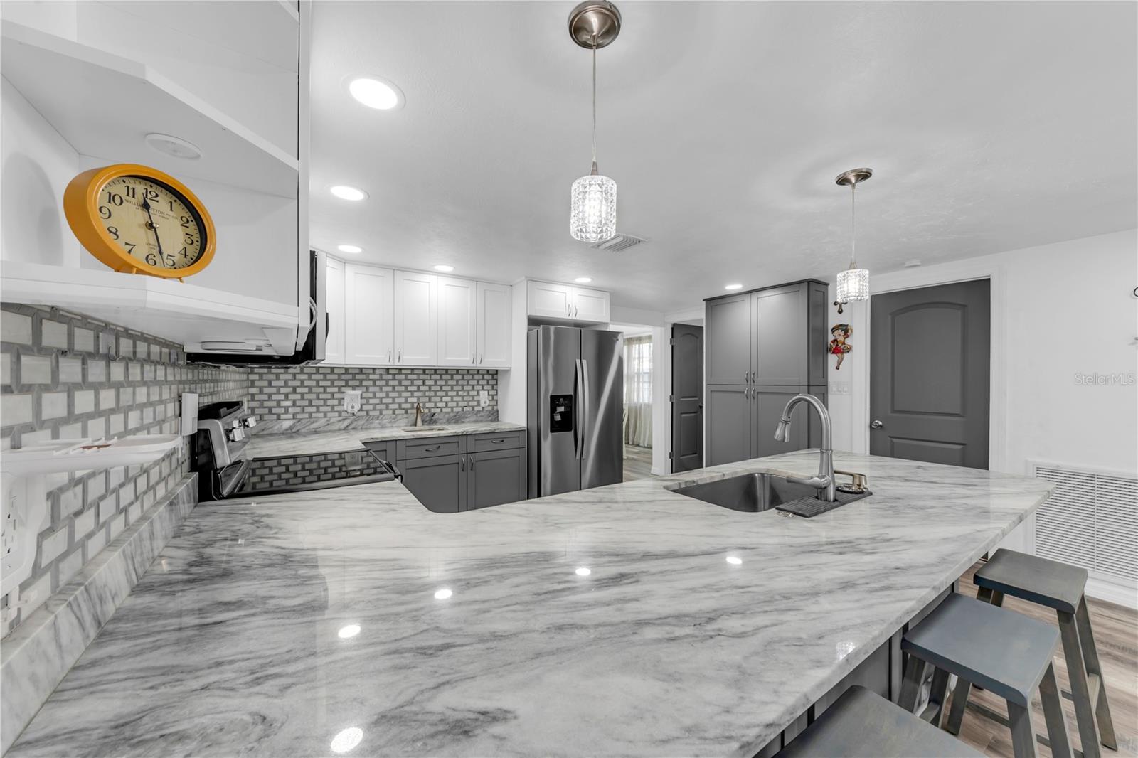 Image 8 of 51 For 3415 Salisbury Drive