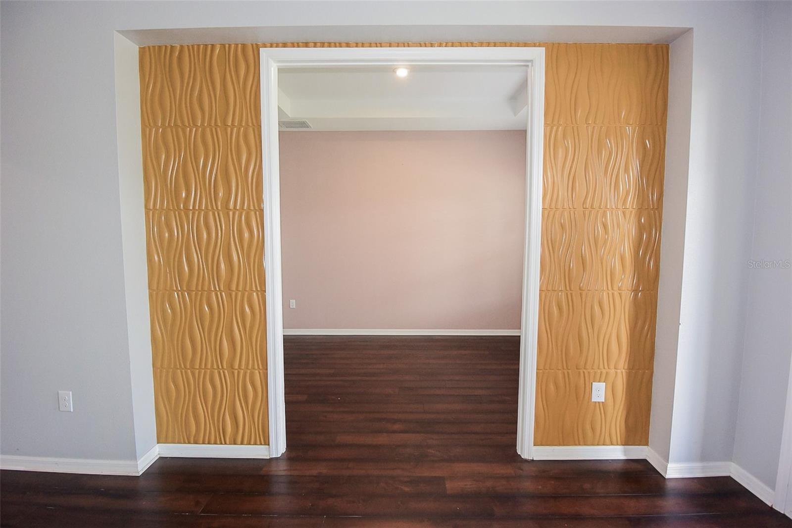 Image 13 of 79 For 6936 Bradbury Circle