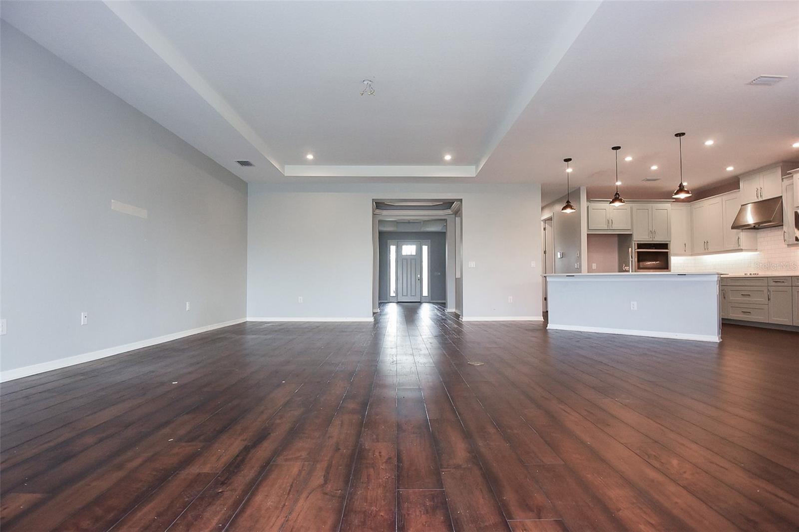 Image 21 of 79 For 6936 Bradbury Circle