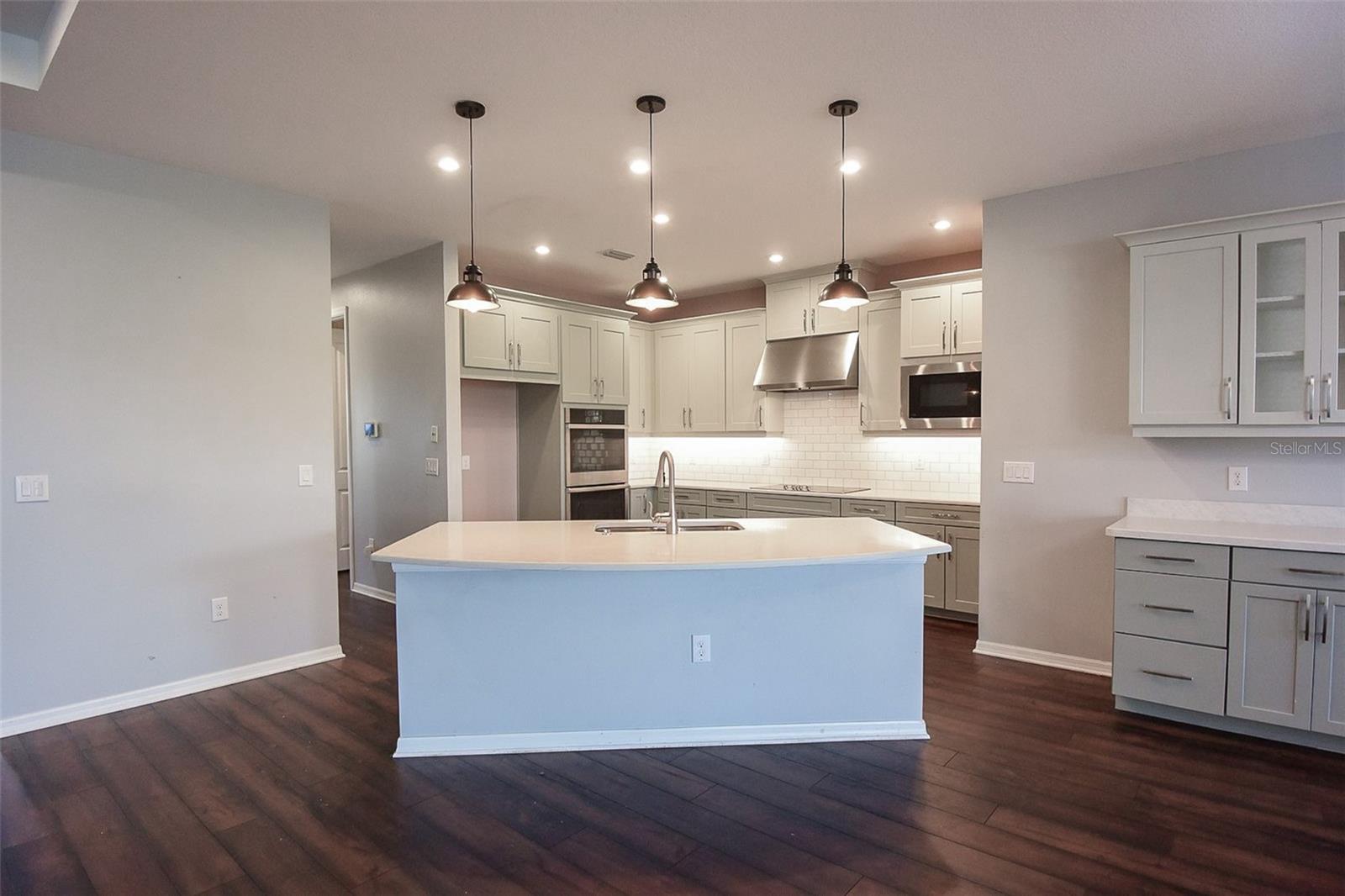 Image 23 of 79 For 6936 Bradbury Circle