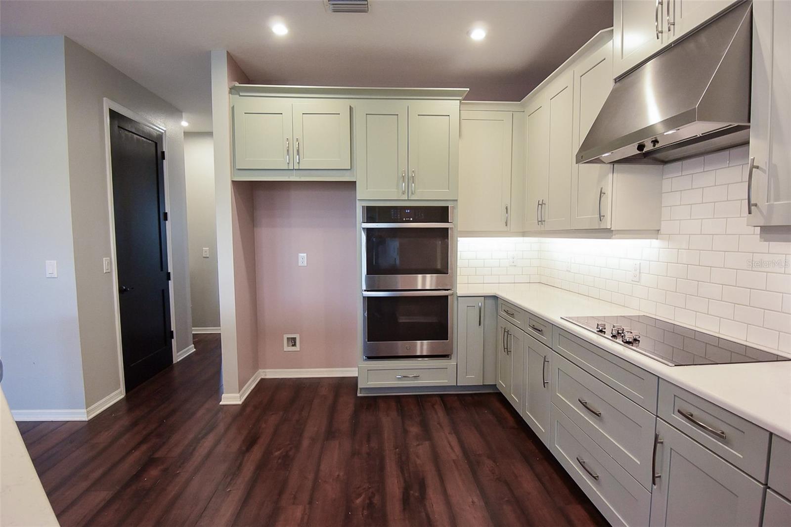 Image 25 of 79 For 6936 Bradbury Circle