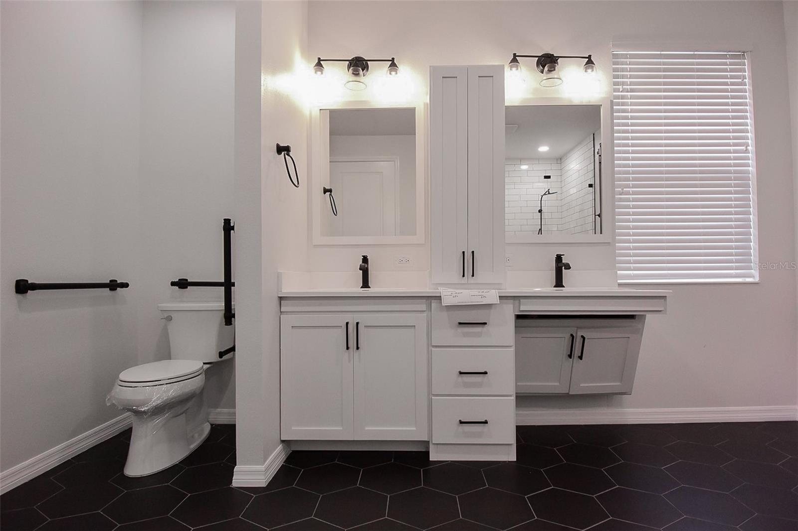 Image 34 of 79 For 6936 Bradbury Circle