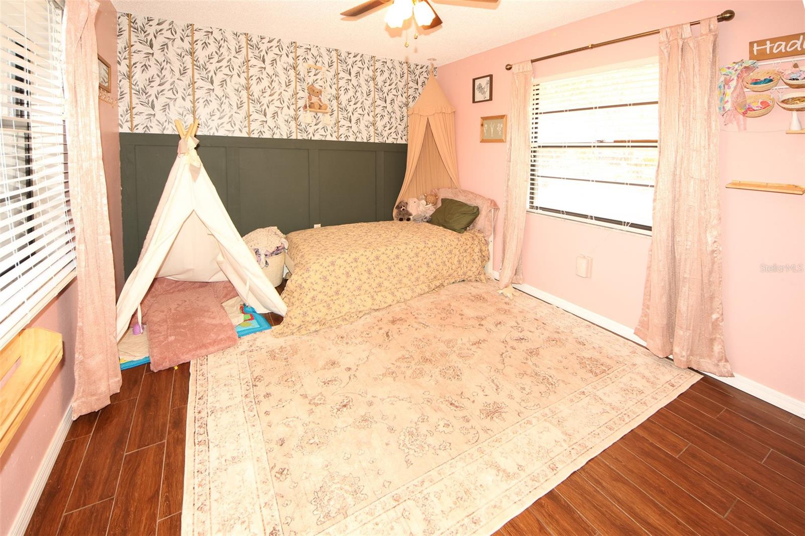 Image 12 of 22 For 13277 Delbarton Street