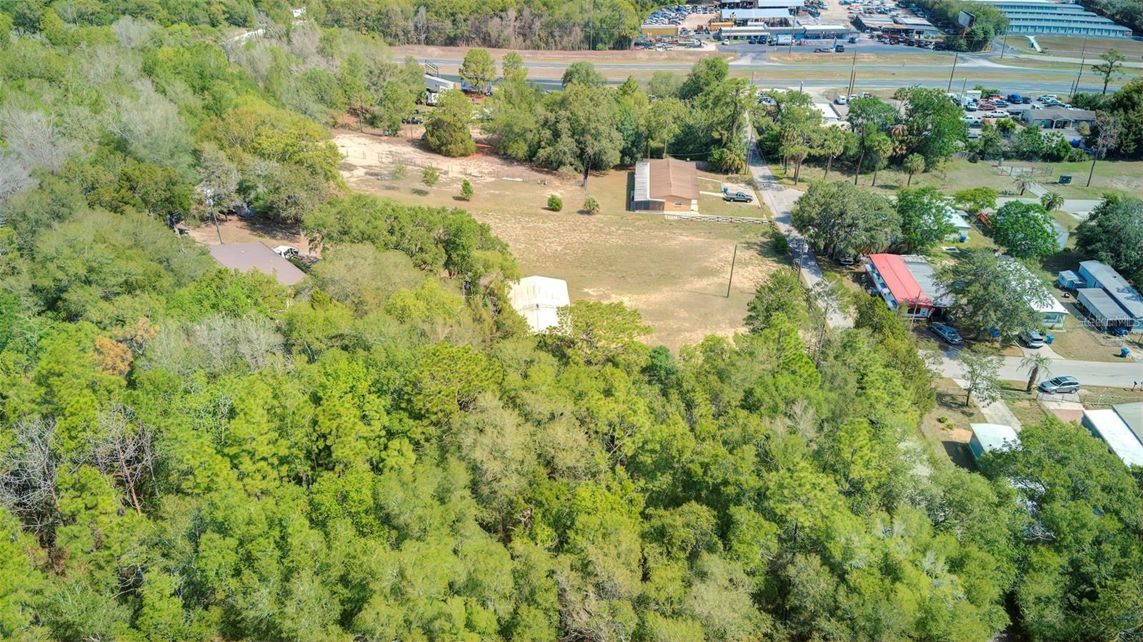 Listing photo id 11 for 29114 Cortez Boulevard