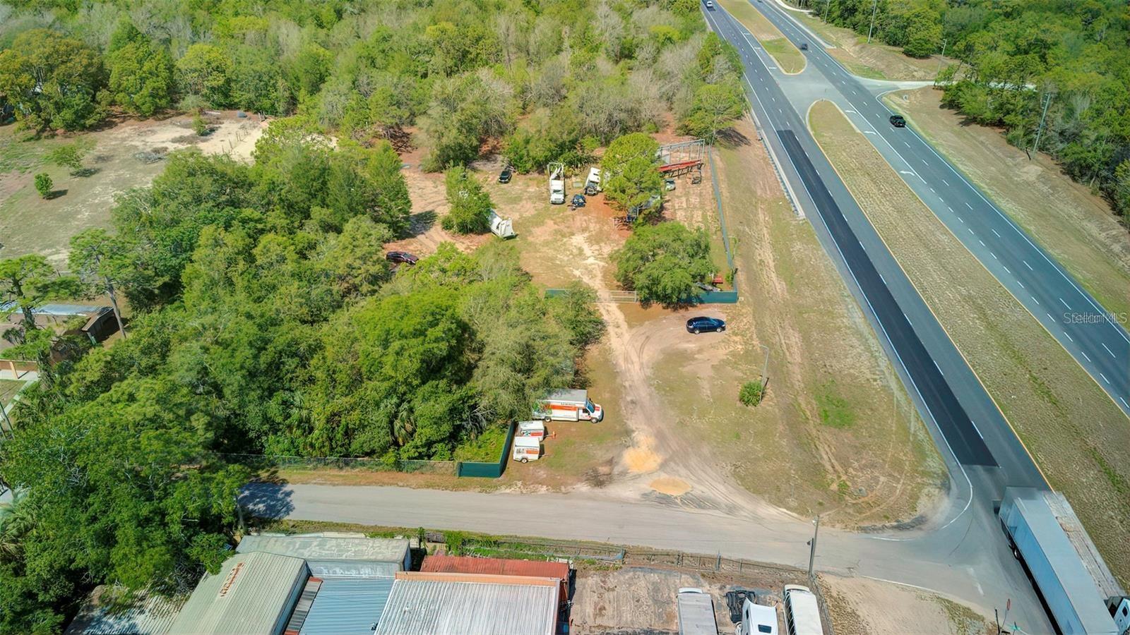 Listing photo id 15 for 29114 Cortez Boulevard