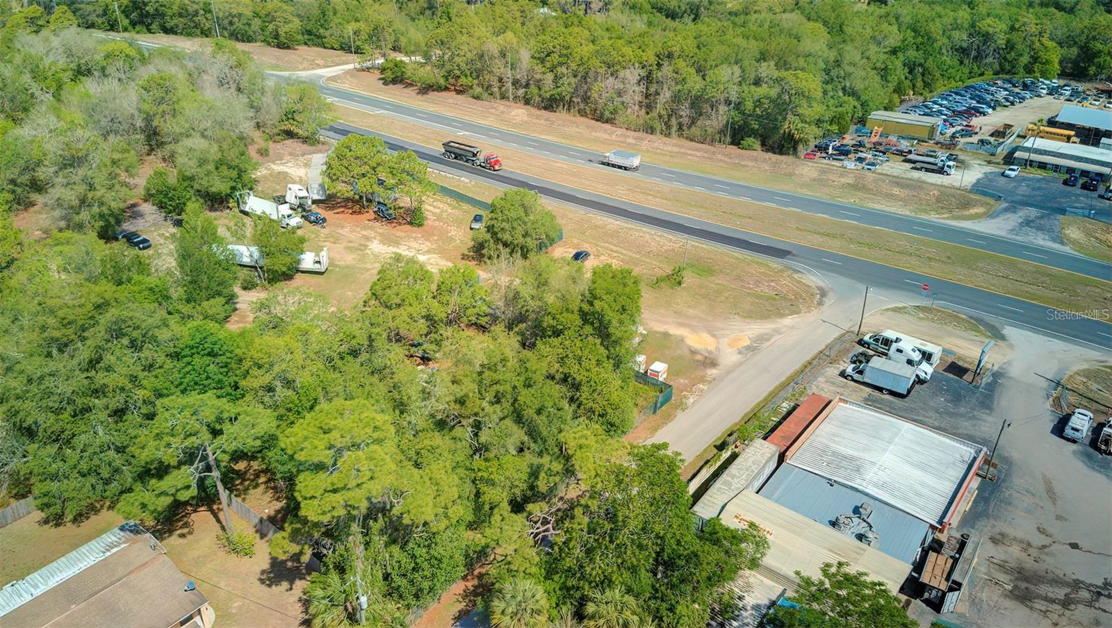 Listing photo id 16 for 29114 Cortez Boulevard