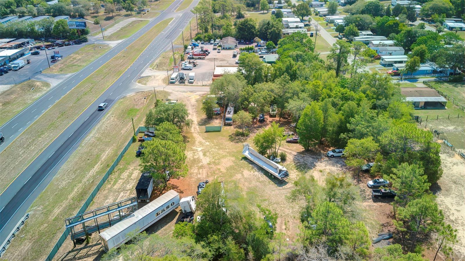 Listing photo id 19 for 29114 Cortez Boulevard