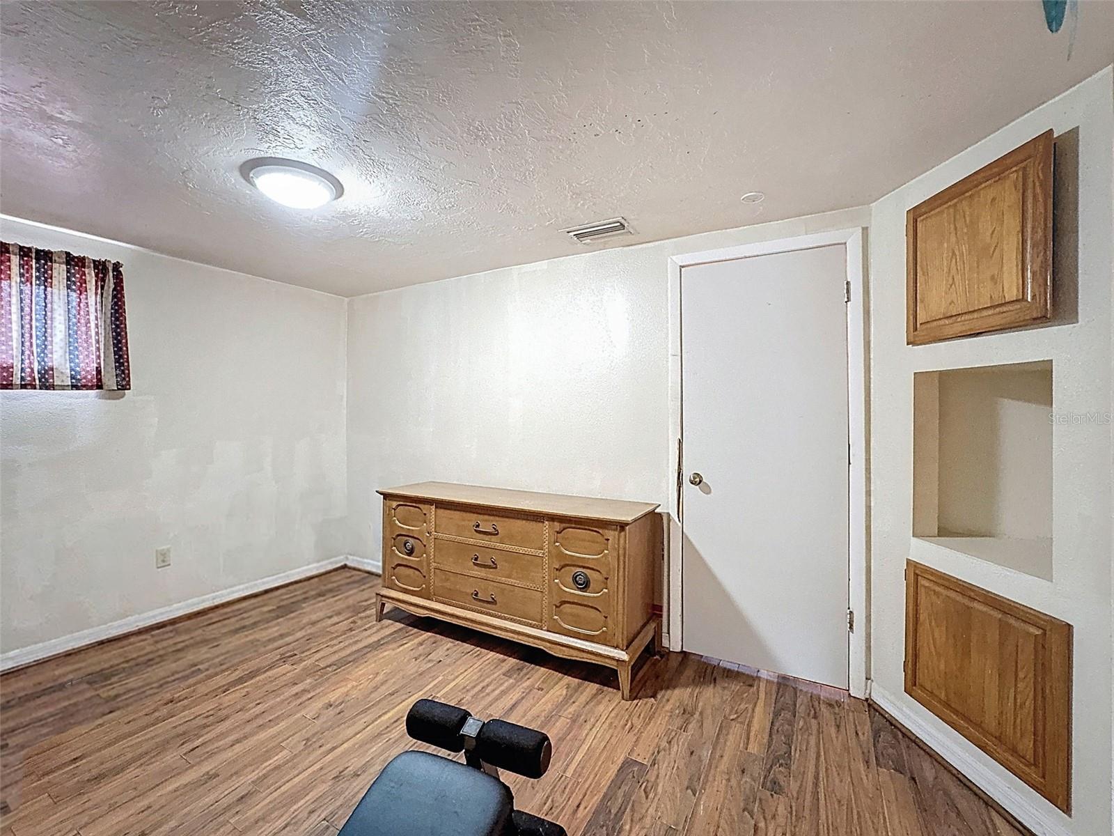 Image 21 of 55 For 12704 Cornell Court