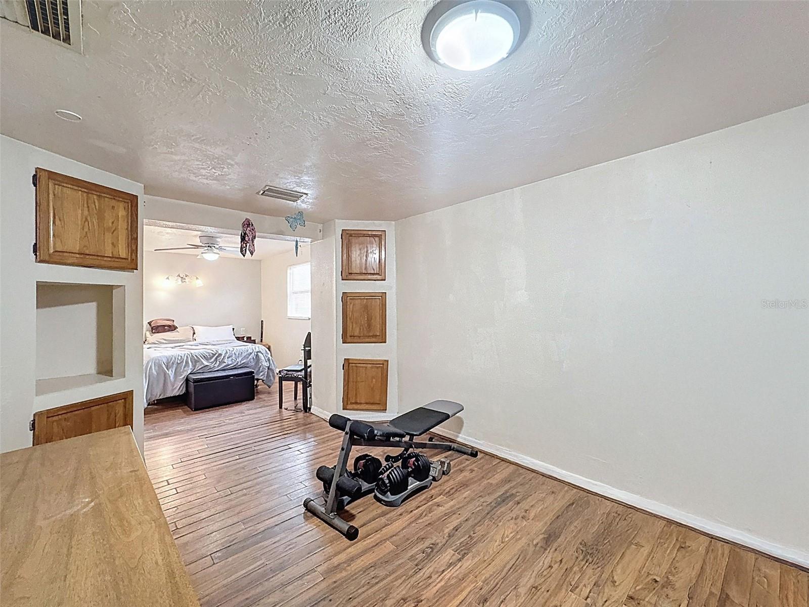 Image 22 of 55 For 12704 Cornell Court