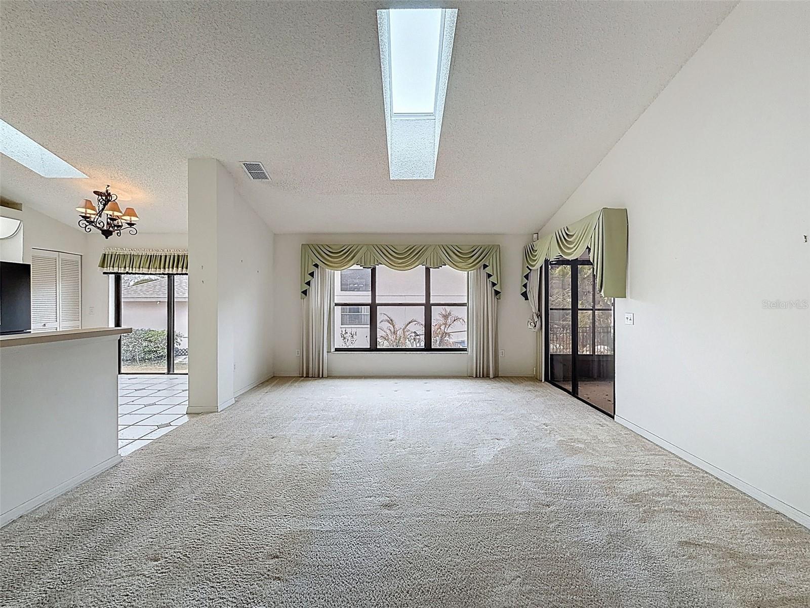 Image 22 of 48 For 14345 Pimberton Drive