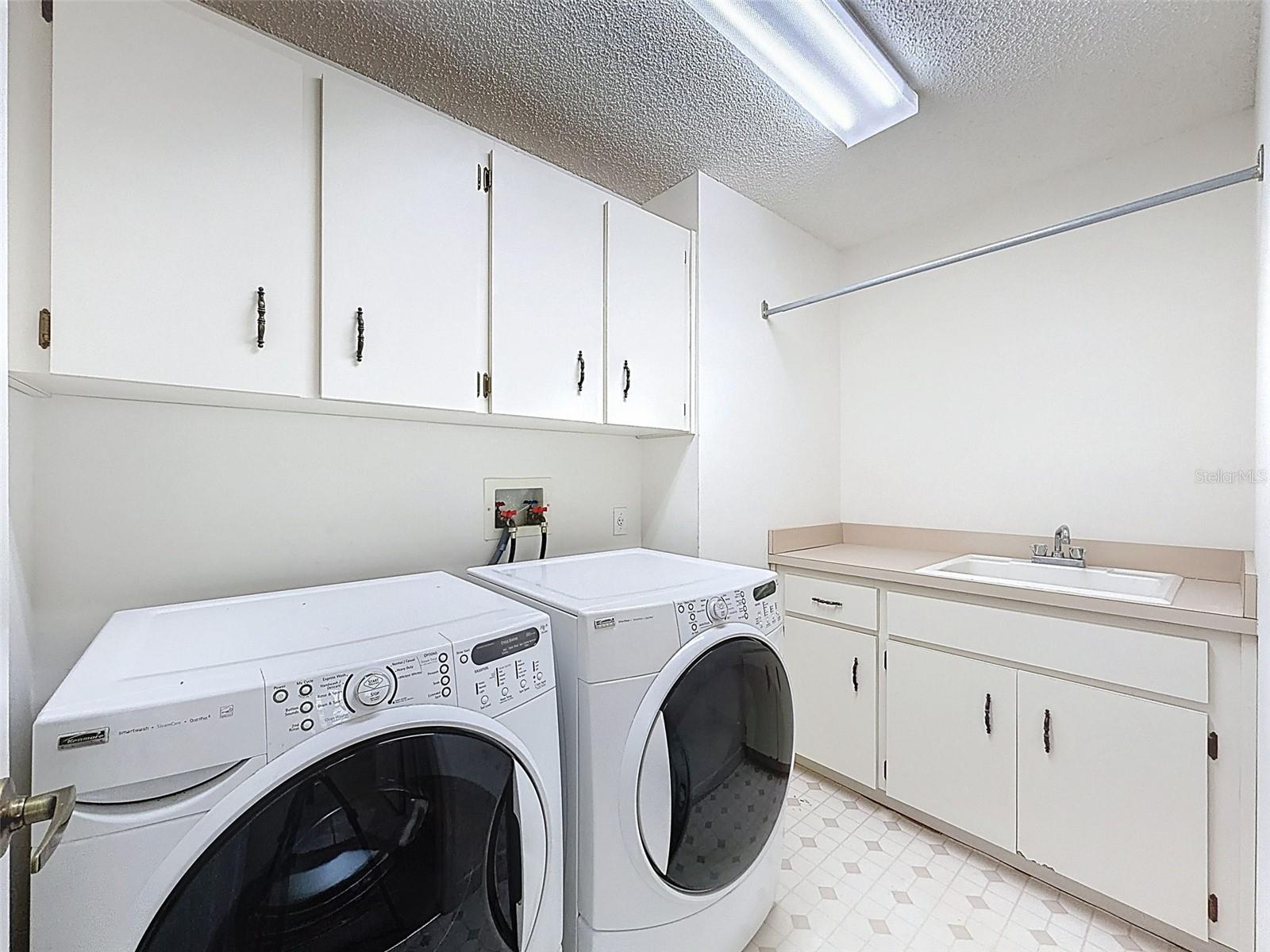 Image 42 of 48 For 14345 Pimberton Drive