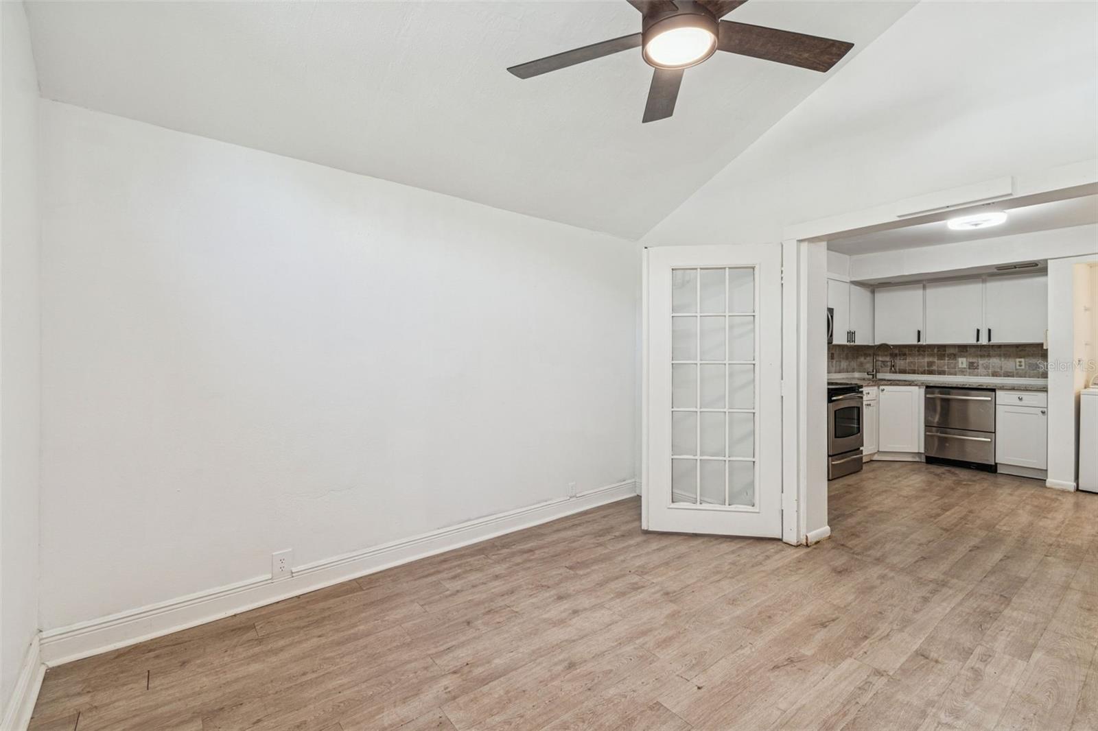 Image 37 of 96 For 1930 Gregory Drive