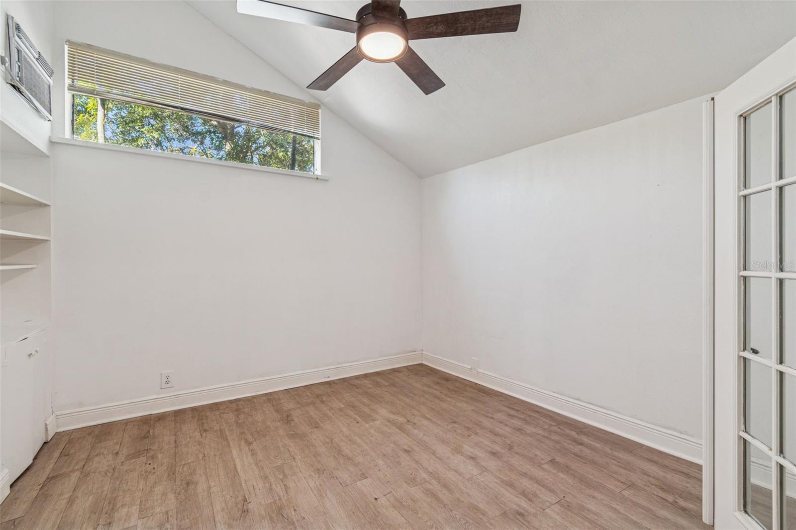 Image 39 of 96 For 1930 Gregory Drive