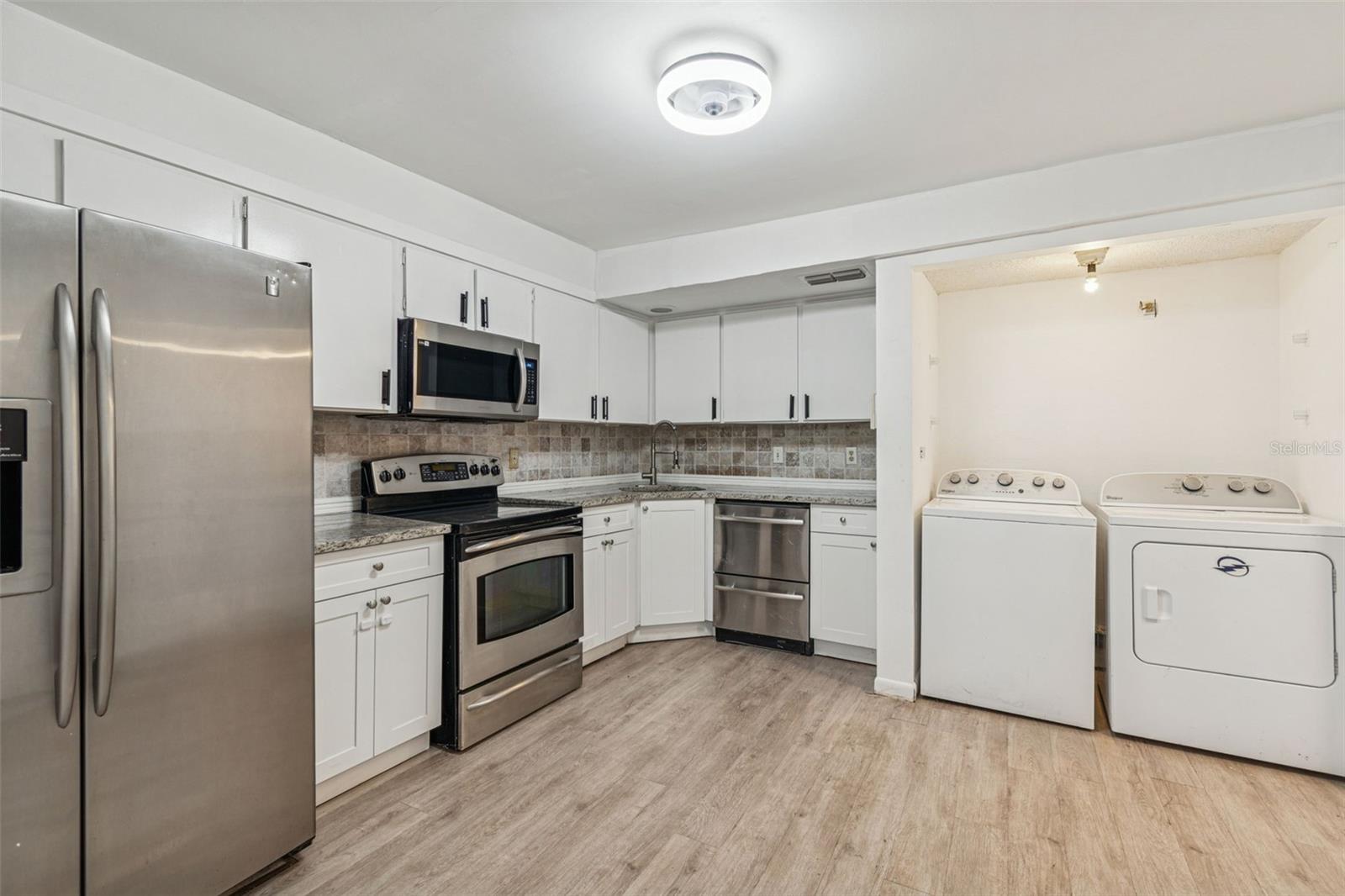 Image 42 of 96 For 1930 Gregory Drive