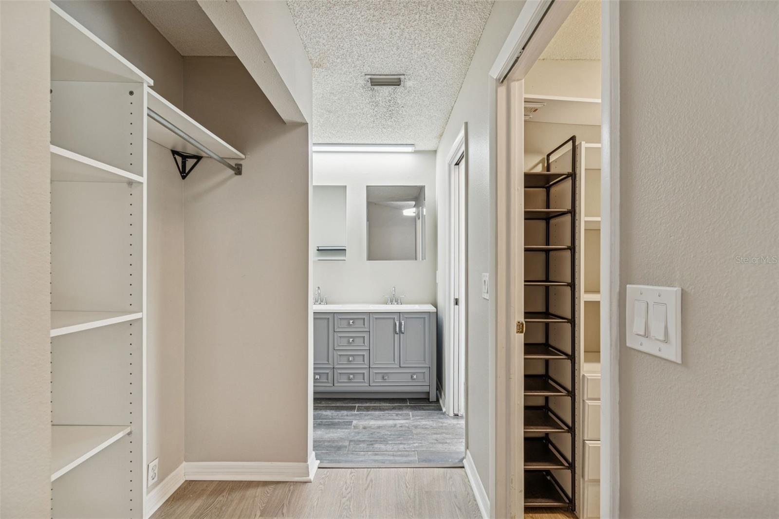 Image 46 of 96 For 1930 Gregory Drive