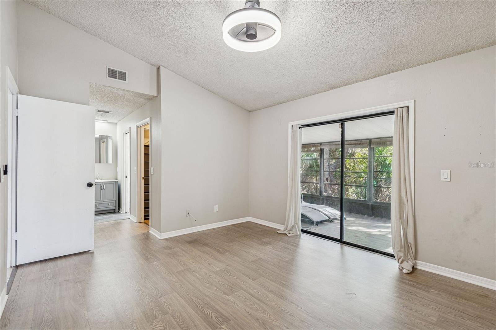 Image 49 of 96 For 1930 Gregory Drive