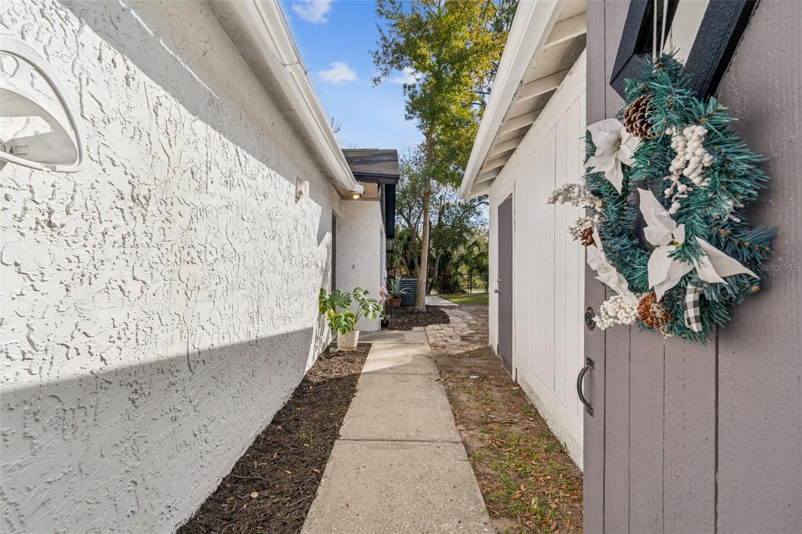 Image 6 of 96 For 1930 Gregory Drive