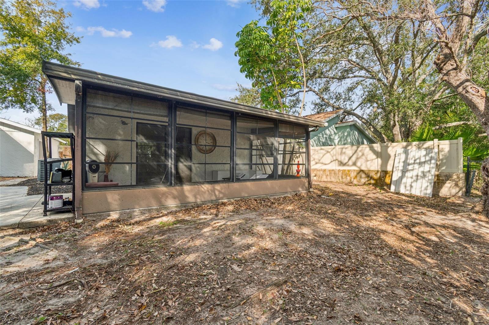 Image 68 of 96 For 1930 Gregory Drive