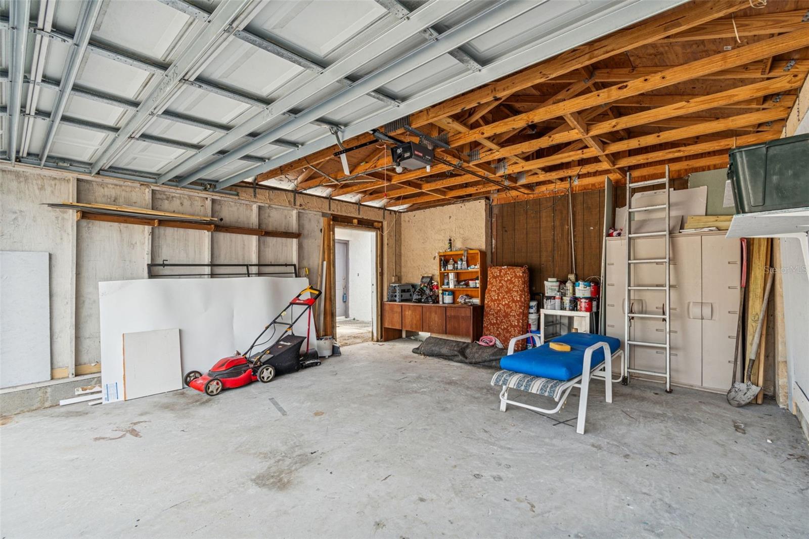 Image 85 of 96 For 1930 Gregory Drive