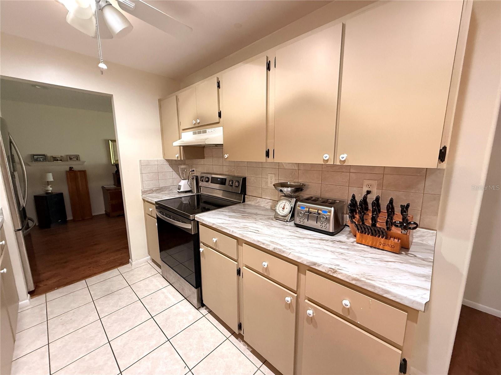 Image 11 of 35 For 8014 Casuarina Drive