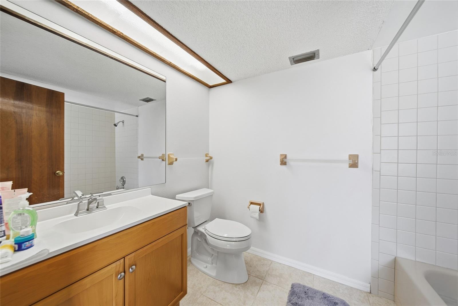 Image 15 of 32 For 8398 Begonia Street