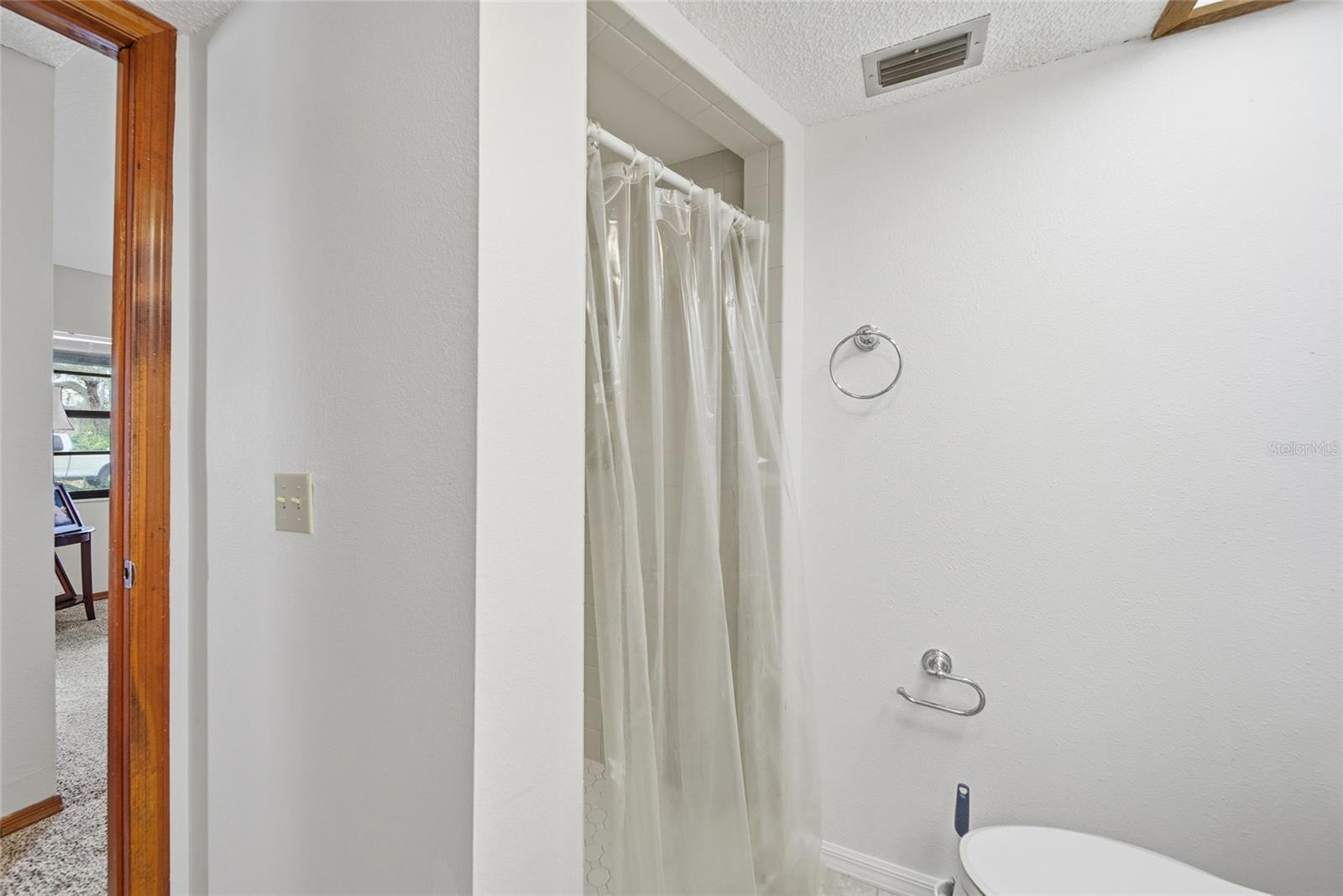 Image 18 of 32 For 8398 Begonia Street