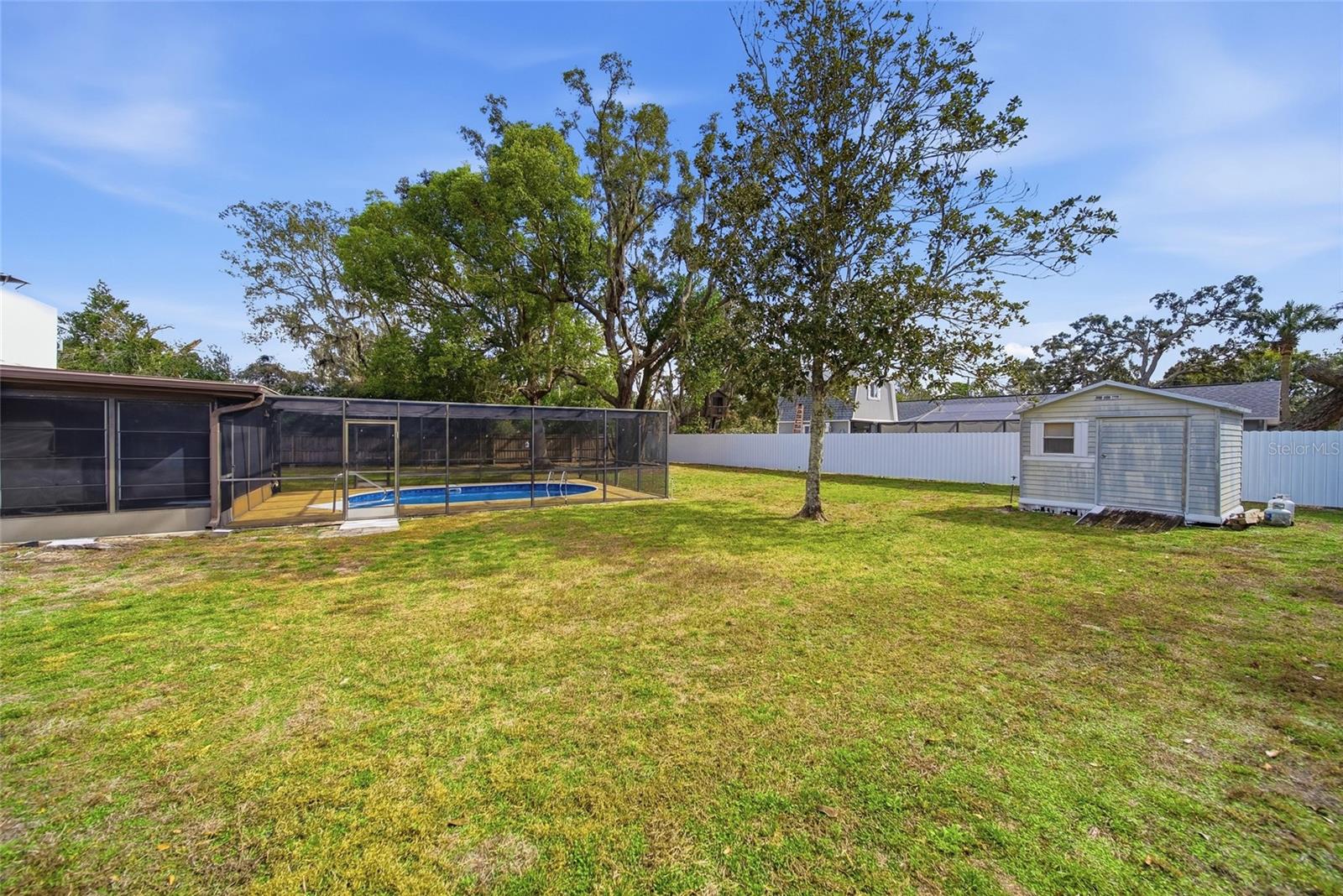 Image 23 of 32 For 8398 Begonia Street