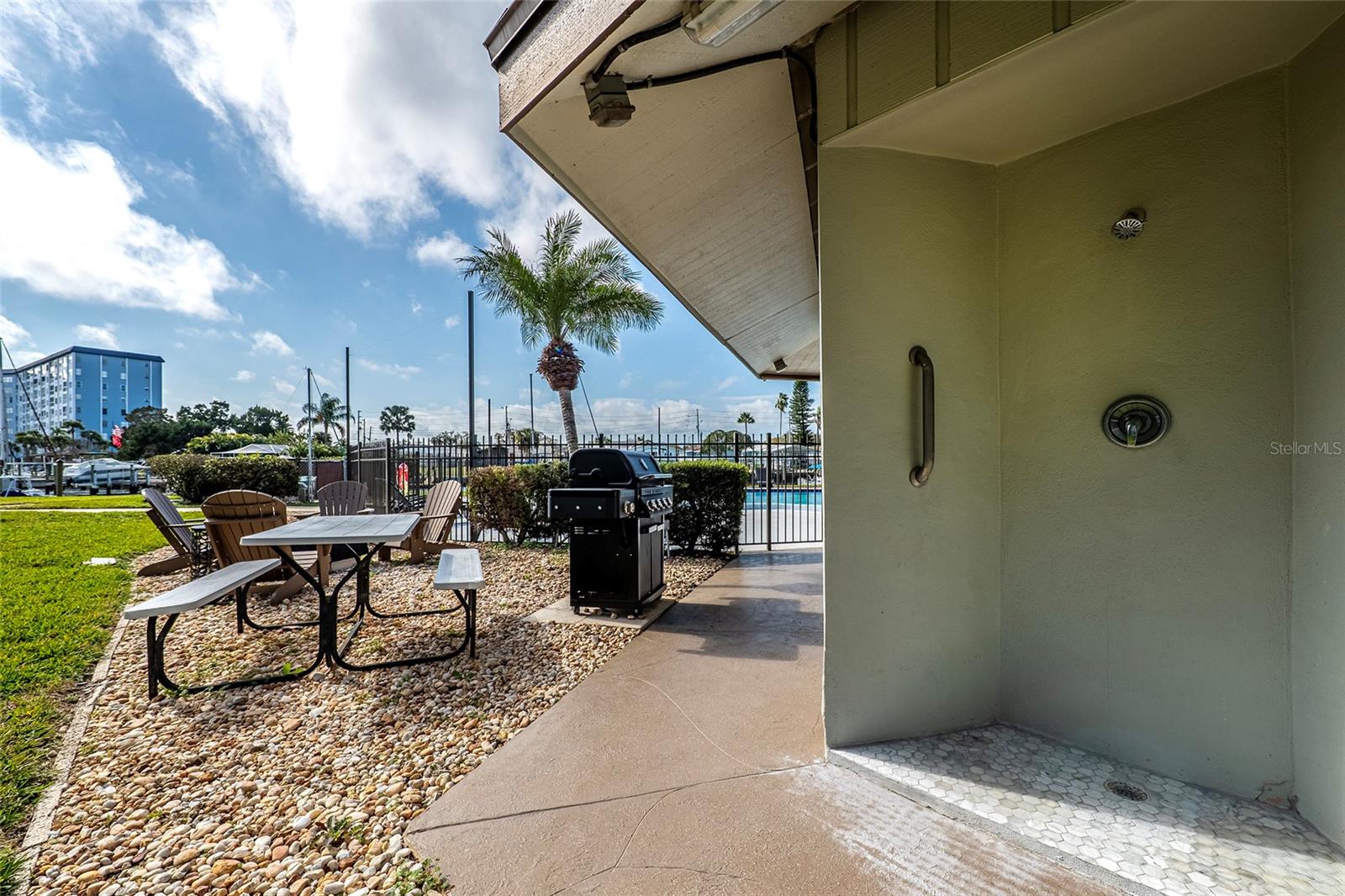 Image 40 of 41 For 5197 Silent Loop 224