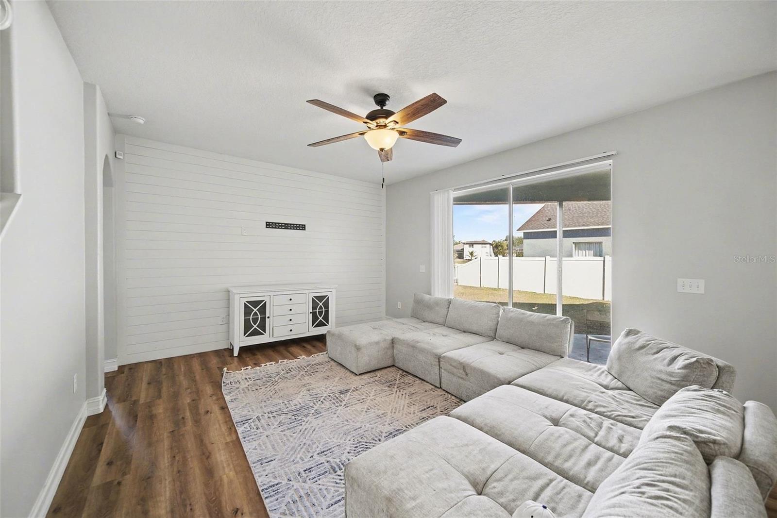 Image 11 of 34 For 4809 Walnut Ridge Road