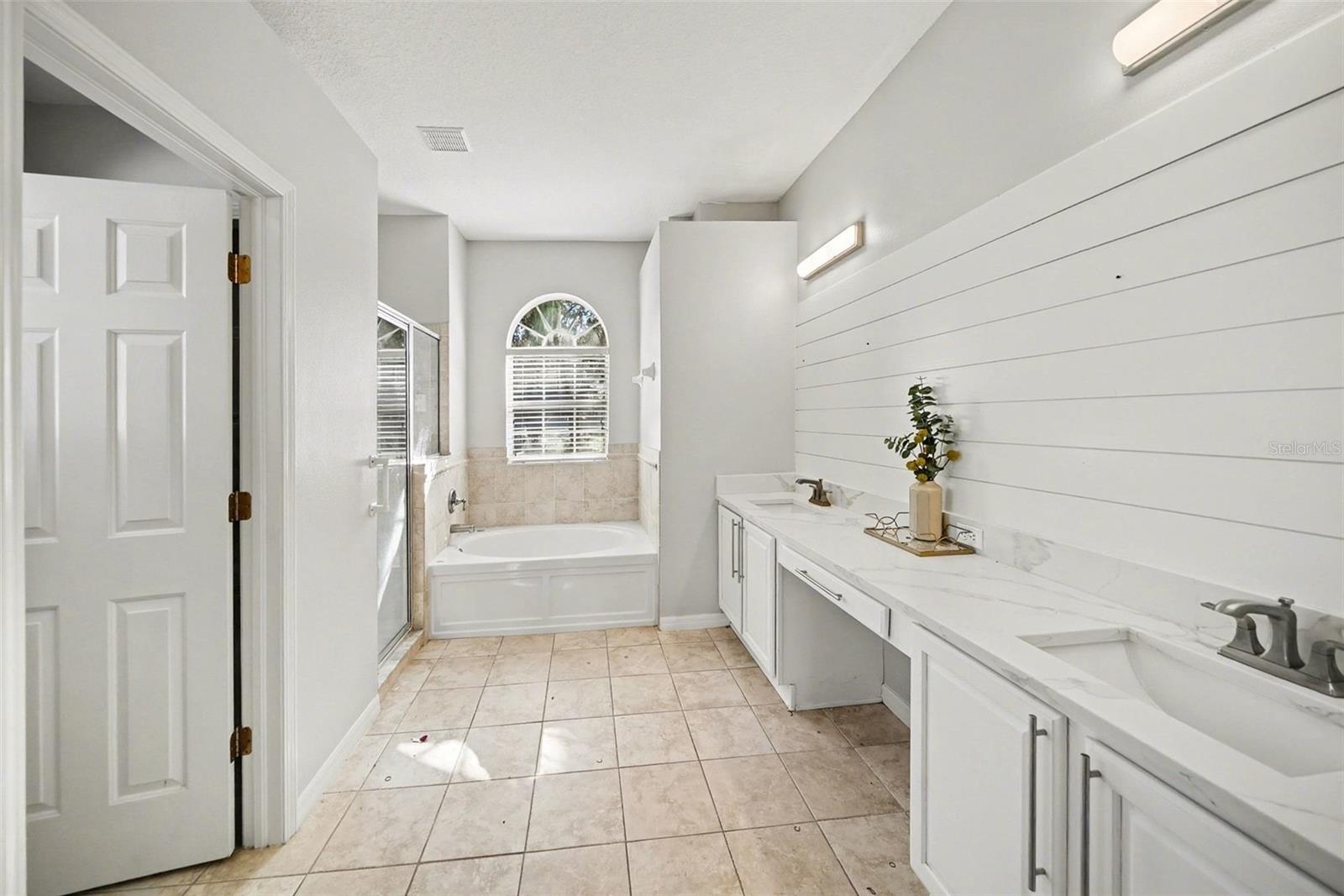 Image 14 of 34 For 4809 Walnut Ridge Road