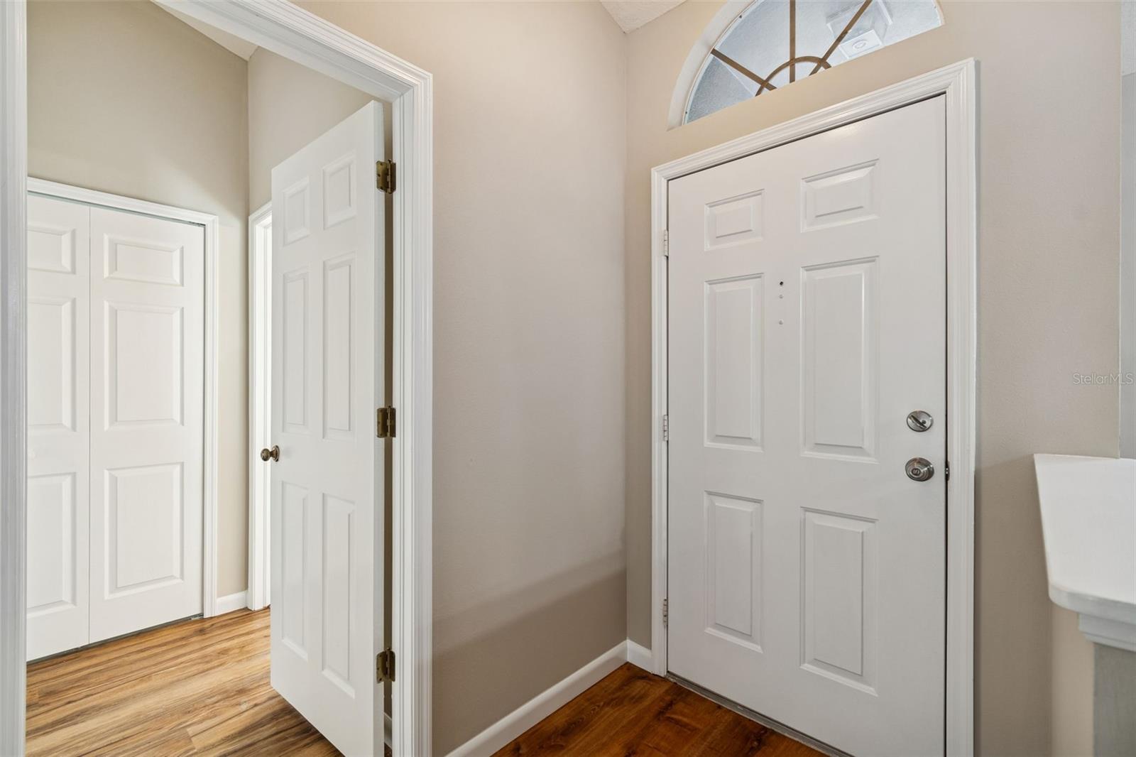 Image 12 of 79 For 377 Wood Chuck Avenue