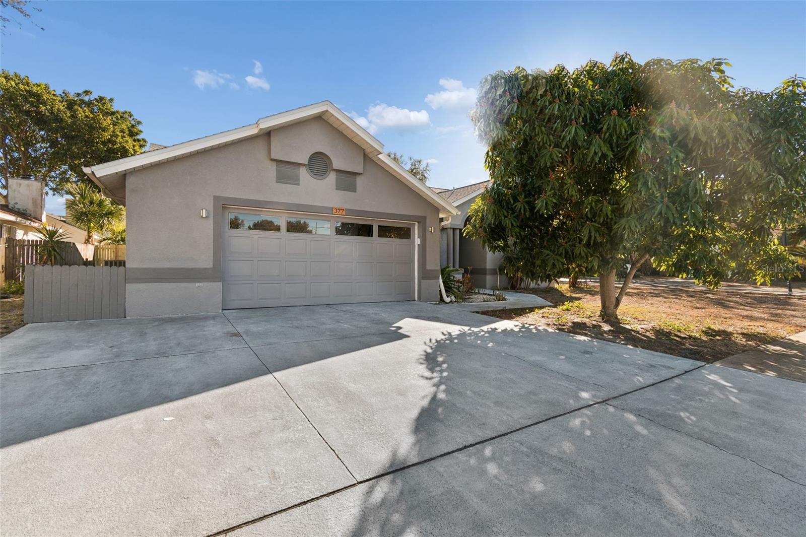 Image 2 of 79 For 377 Wood Chuck Avenue