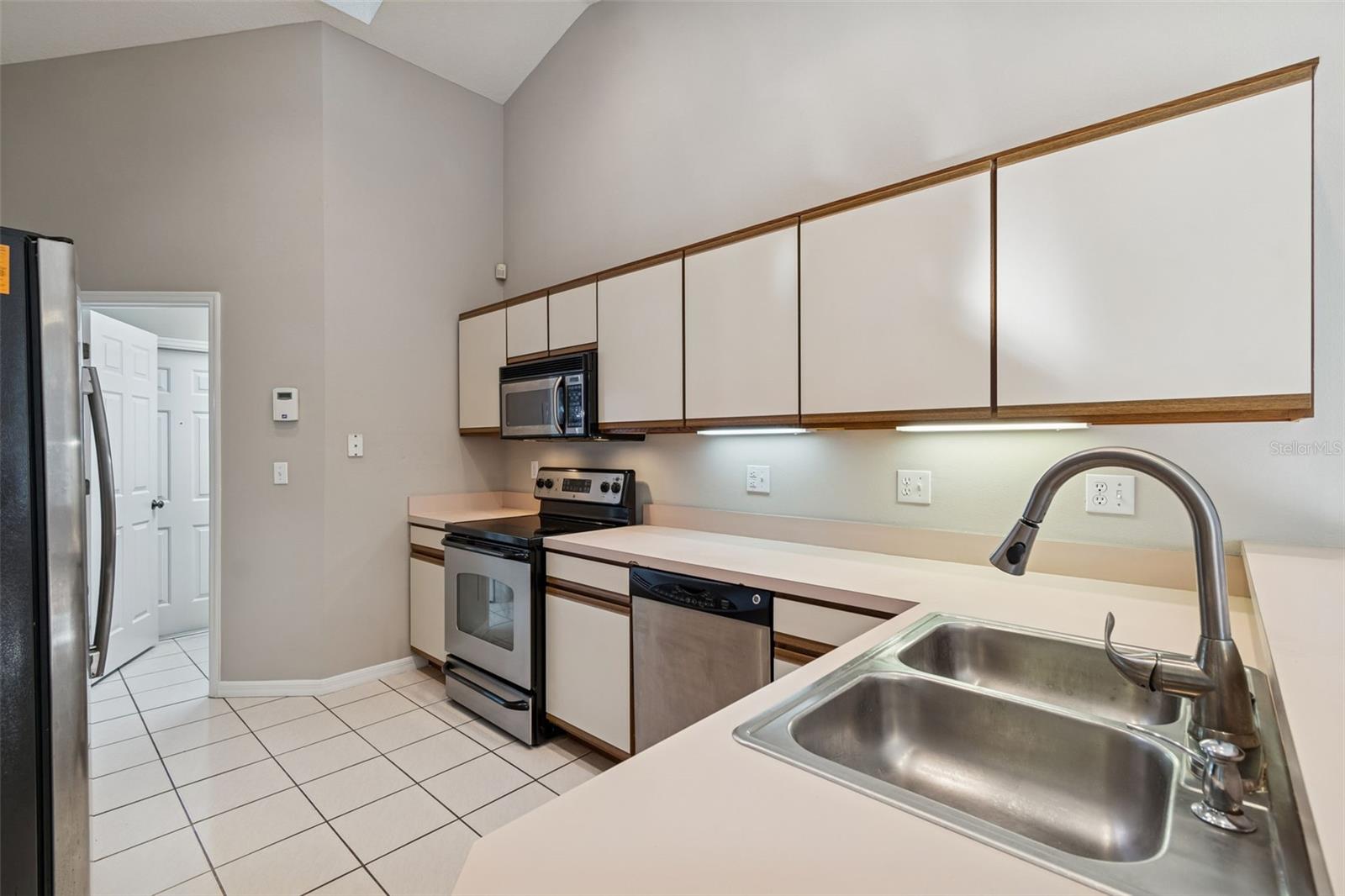 Image 35 of 79 For 377 Wood Chuck Avenue