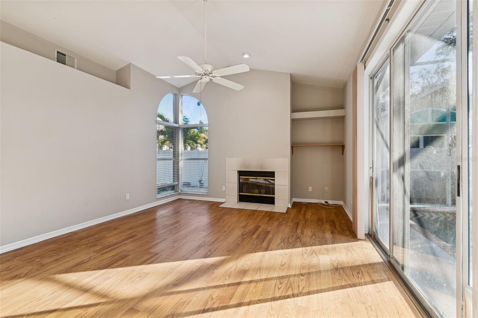 Image 42 of 79 For 377 Wood Chuck Avenue