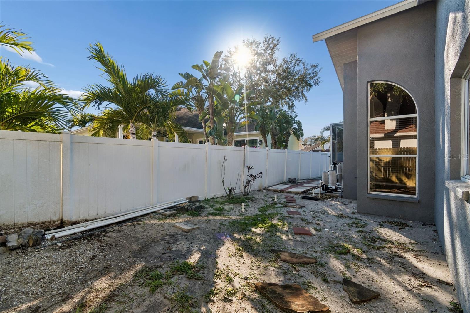 Image 59 of 79 For 377 Wood Chuck Avenue