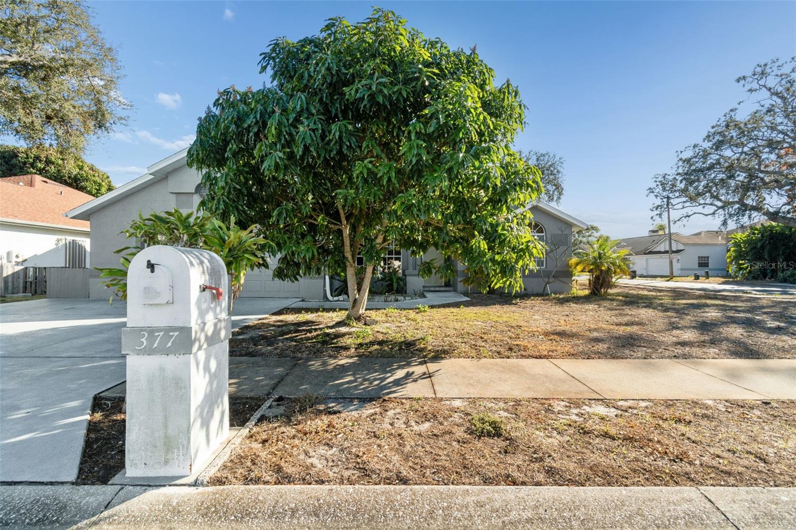 Image 6 of 79 For 377 Wood Chuck Avenue