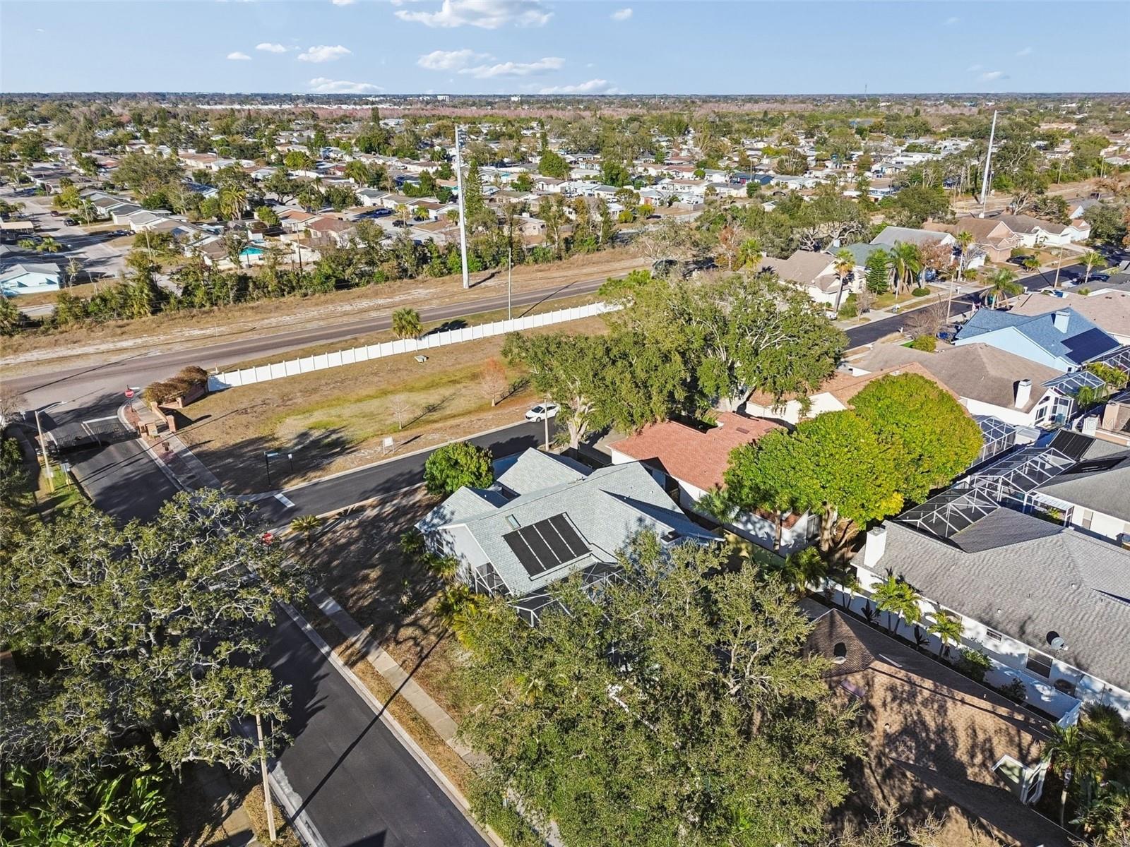 Image 70 of 79 For 377 Wood Chuck Avenue