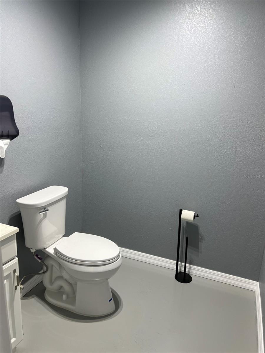 Image 11 of 16 For 7809 Clark Moody Boulevard