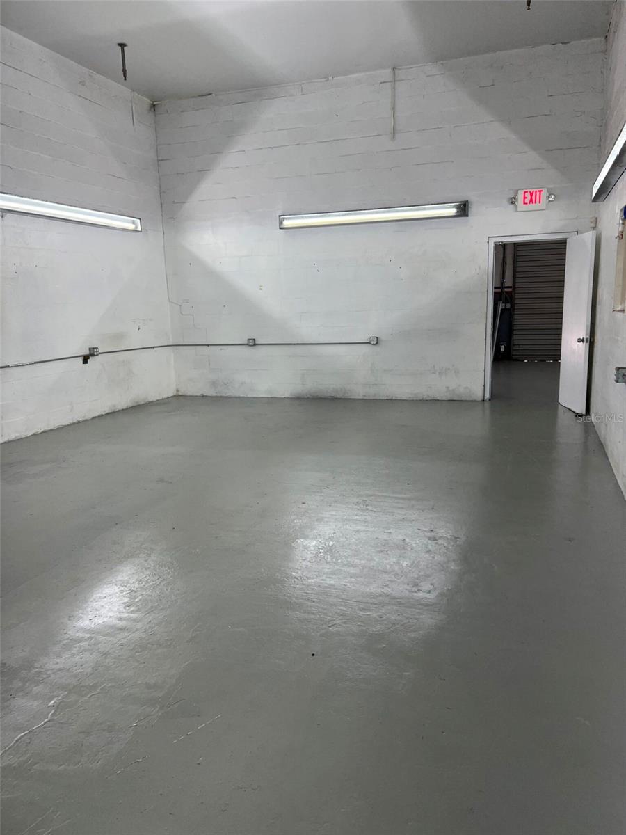 Image 16 of 16 For 7809 Clark Moody Boulevard