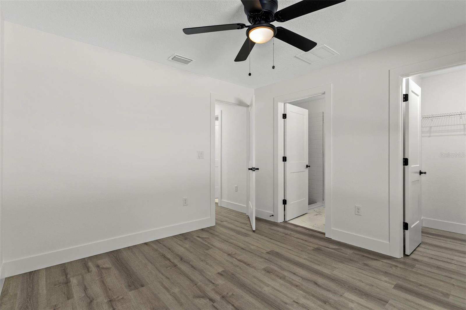 Image 21 of 38 For 14197 Red Marlin Avenue